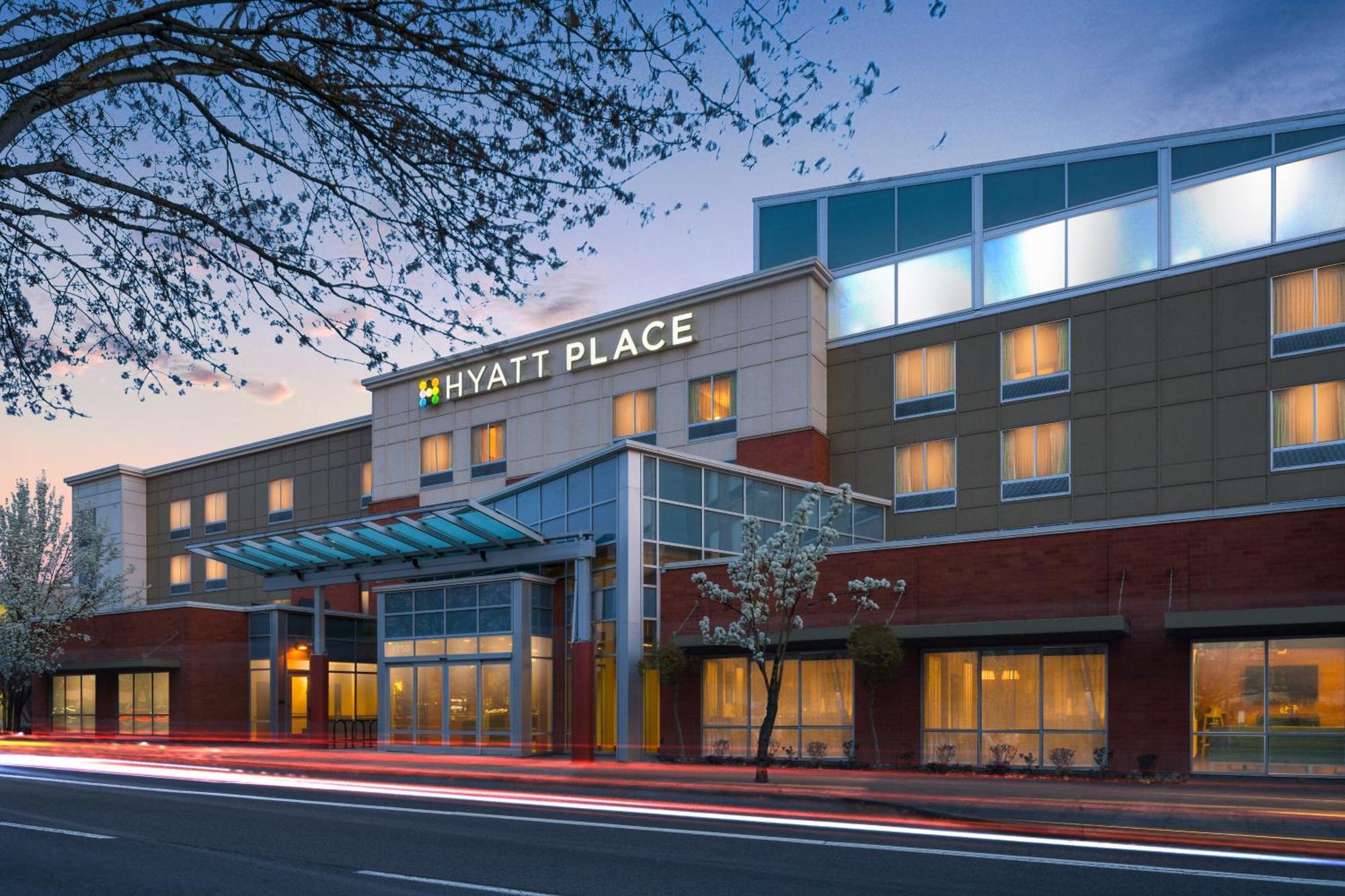 Hyatt Place Portland Airport/Cascade Station Hotel Exterior photo