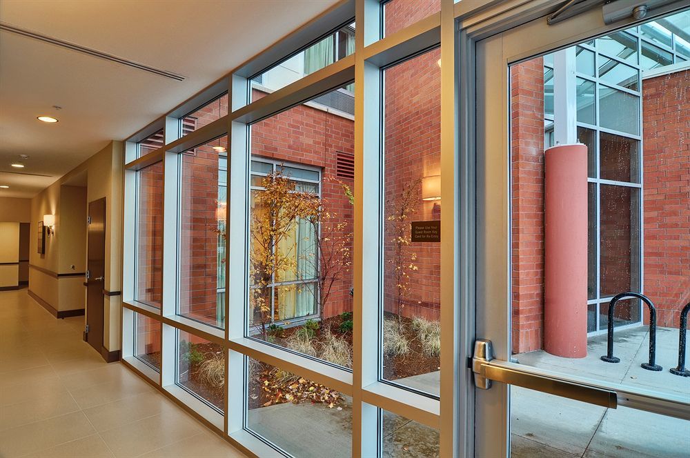 Hyatt Place Portland Airport/Cascade Station Exterior photo
